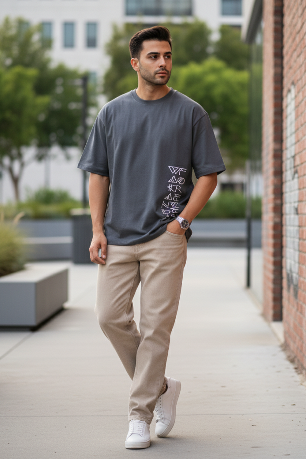 Abstract Letter Print Oversized Tee