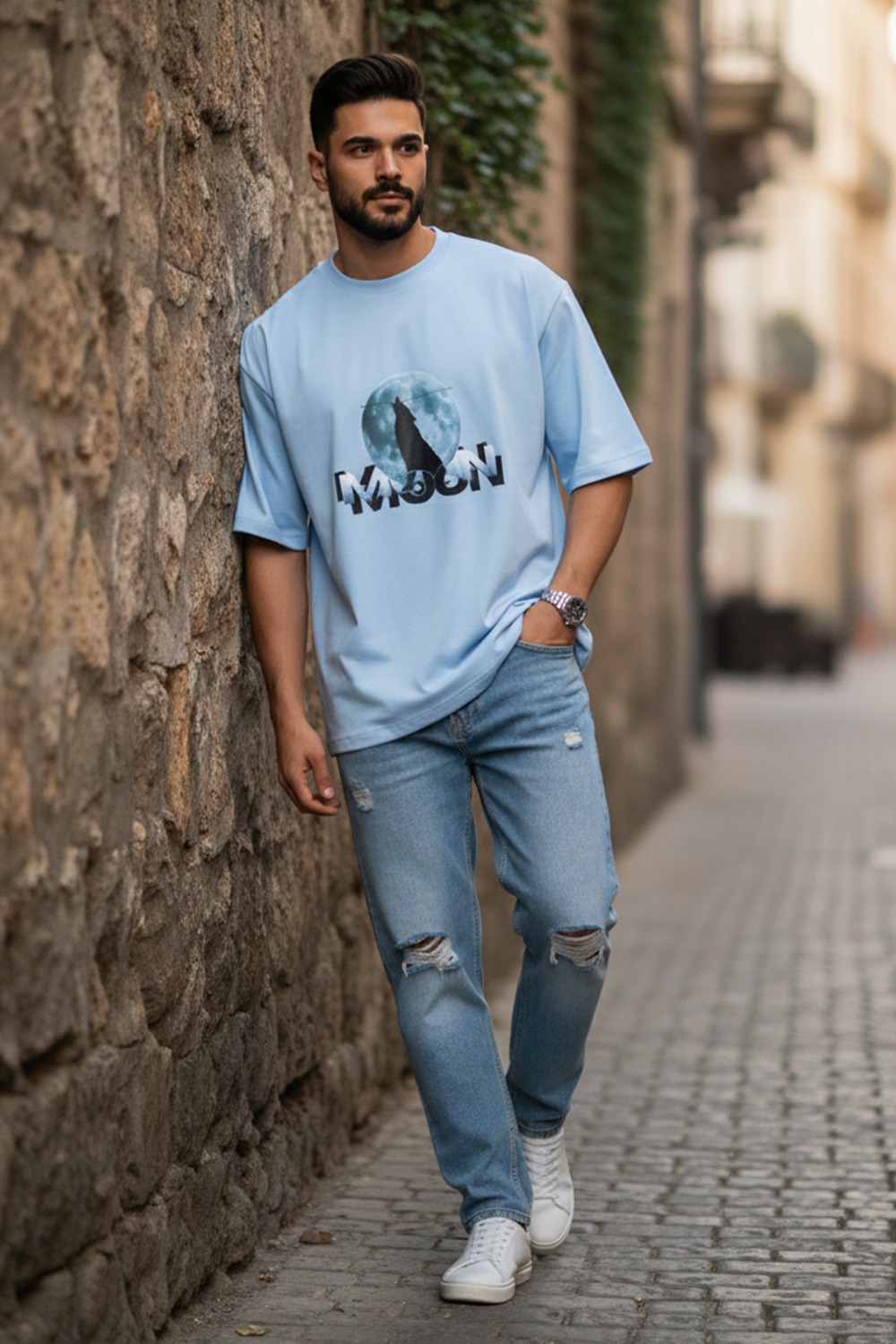 Wolf & Moon Graphic Oversized Tee | Blue