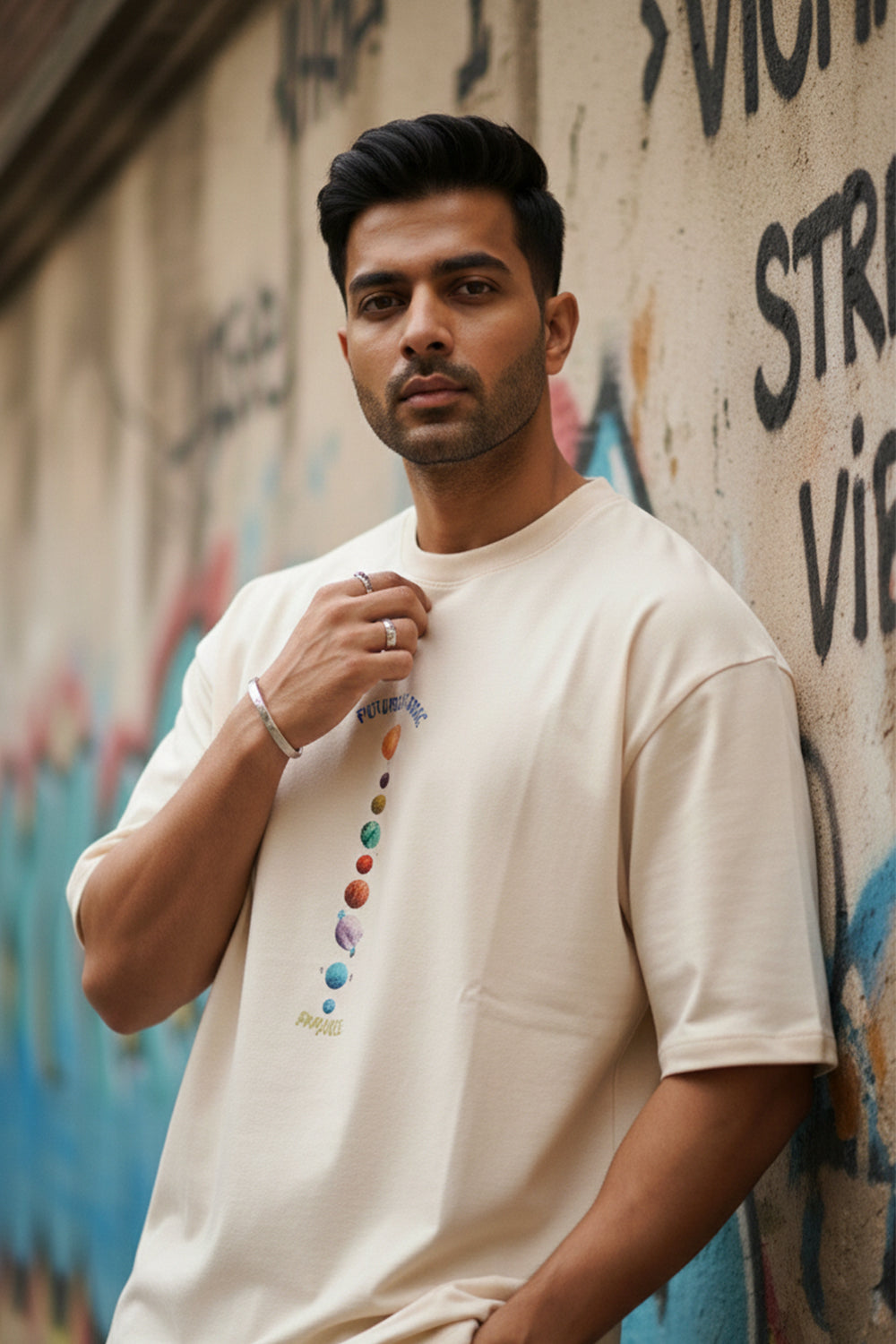 Orbit Line Graphic Oversized Tee